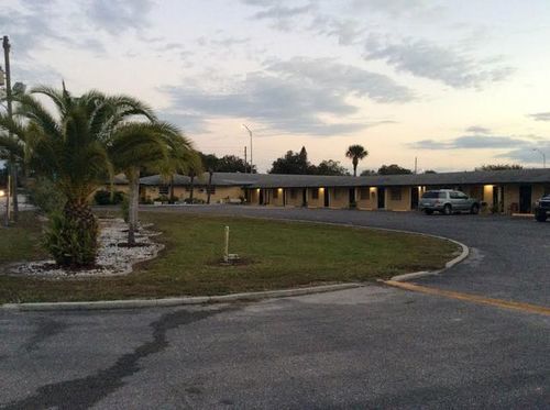 Motel Economy