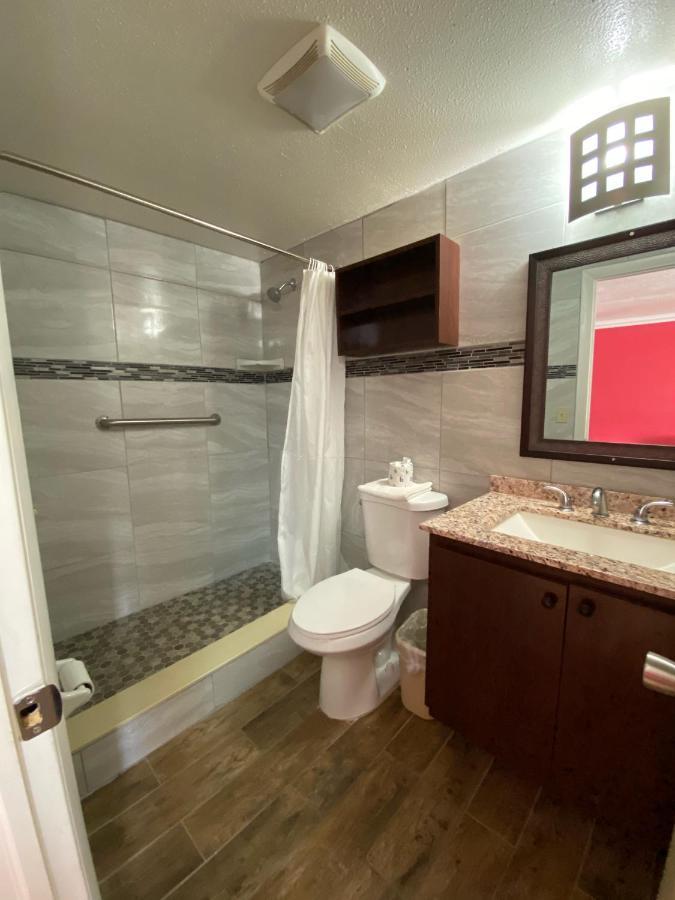 Motel Economy *